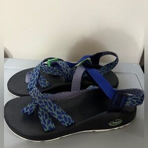 Chaco women’s Z/Cloud 2 Blue & Black Outdoor Sandals Size 9